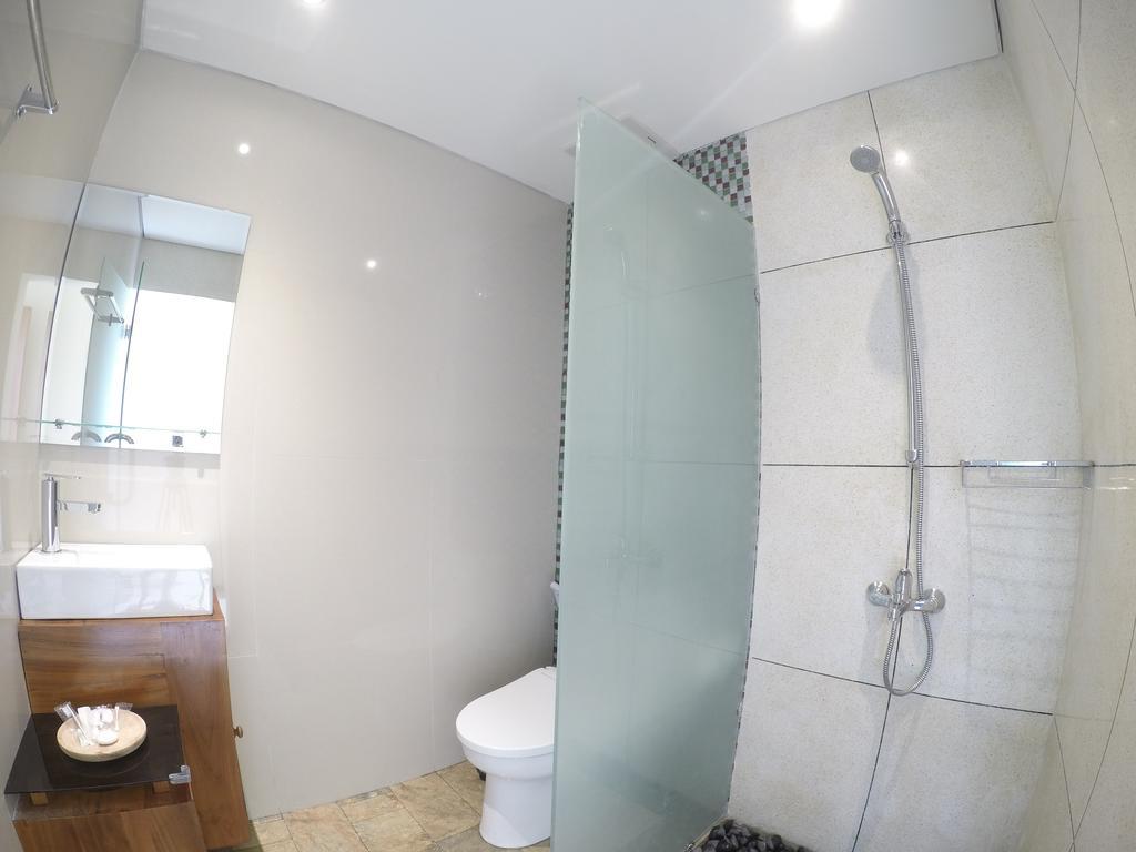 Ferienwohnung Ocho Bali Surf Camp Uluwatu Exterior foto