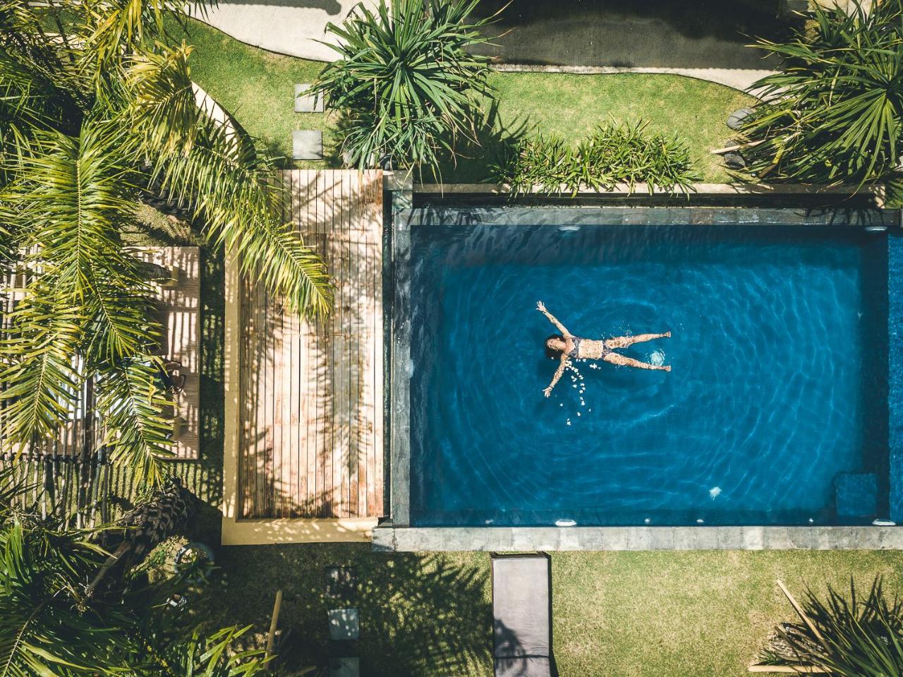Ferienwohnung Ocho Bali Surf Camp Uluwatu Exterior foto