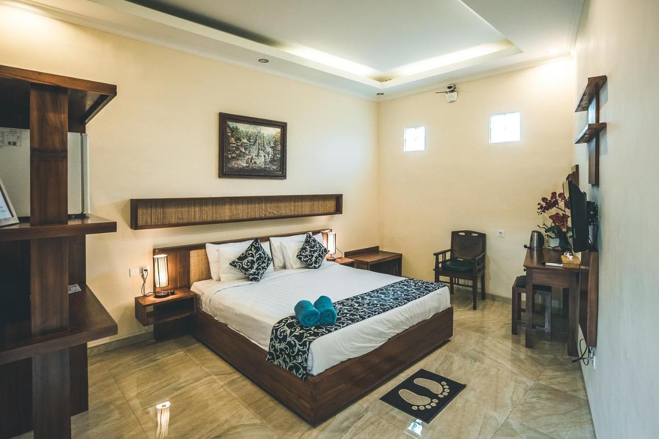 Ferienwohnung Ocho Bali Surf Camp Uluwatu Exterior foto