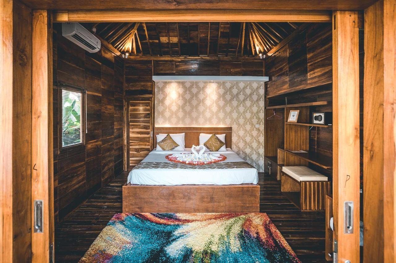 Ferienwohnung Ocho Bali Surf Camp Uluwatu Exterior foto