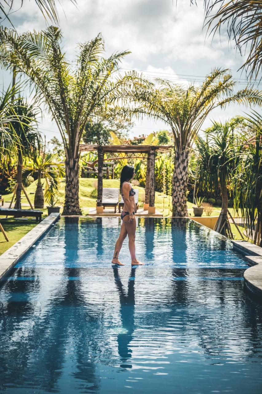 Ferienwohnung Ocho Bali Surf Camp Uluwatu Exterior foto